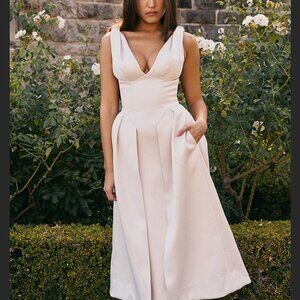 House of CB | Dresses | House Of Cb Debutante French Dove Moire Satin Backless Midi Nwot | Poshmark House of CB | Dresses | House Of Cb Debutante French Dove Moire Satin Backless Midi Nwot | Poshmark